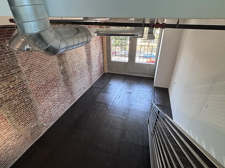 4020 Avalon Blvd #201 — Photo 8