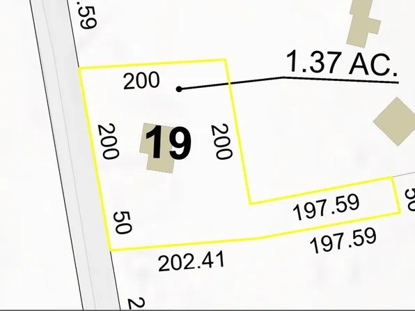 55 Paige Hill Rd, Brimfield, MA 01010