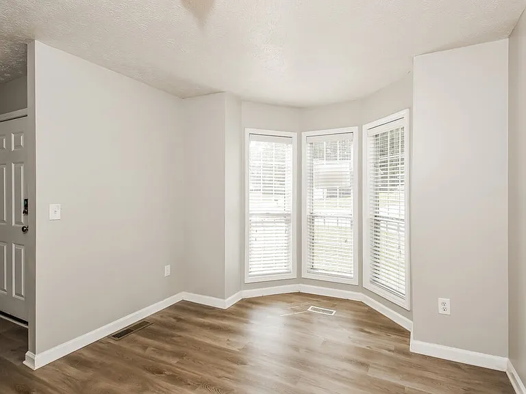 2580 Candler Way SW — Photo 9