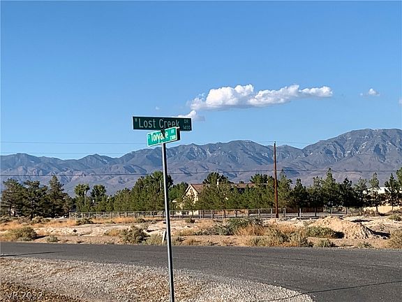 4th image of 1471 W Lost Creek Dr