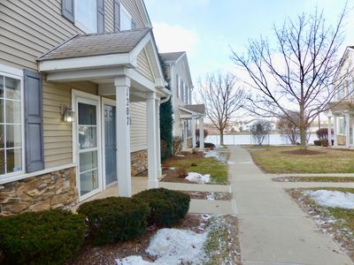 1207 Silverstone Dr #1207, Carpentersville, IL, 60110