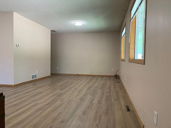 upper level spacious living room