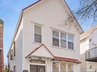 1642 N Artesian Ave, Chicago, IL 60647