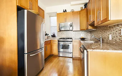 Rented by Pelle Hamburger, LREB