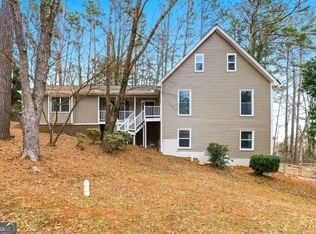 790 Pine Ridge Dr, Stone Mountain, GA 30087