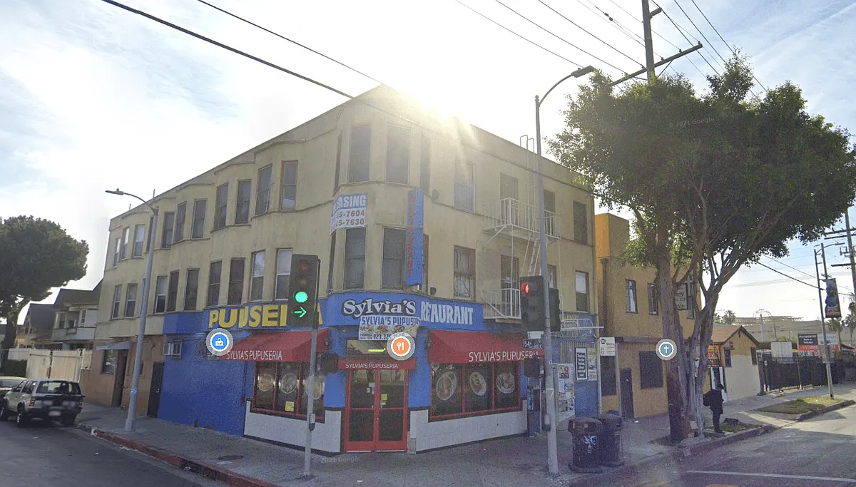 Building Photo - 610 E. 54th Street