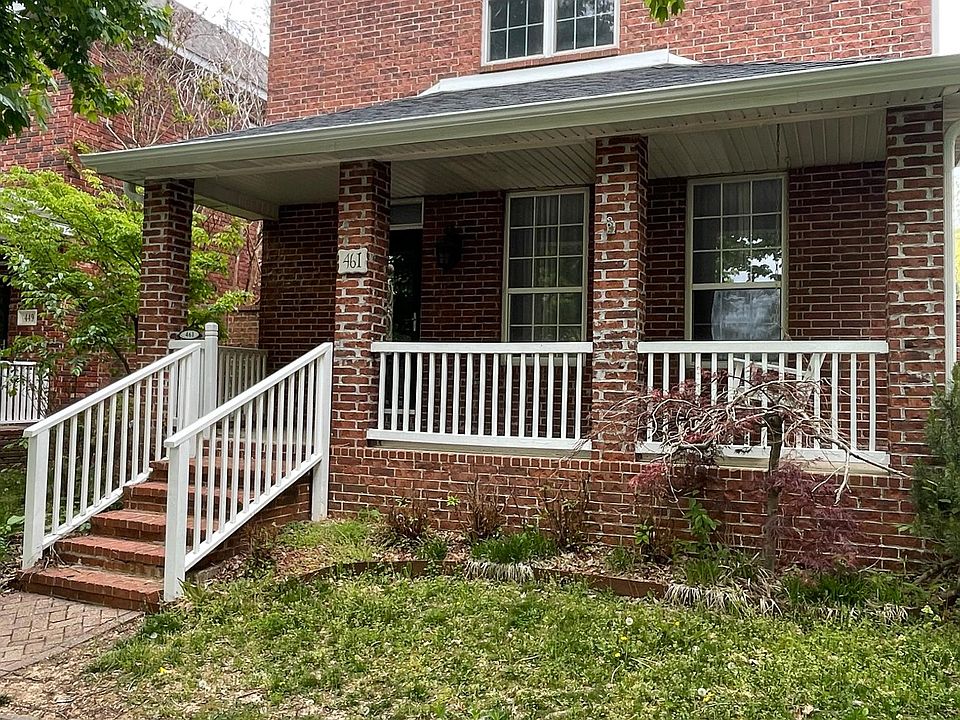 1st image of 461 Founders Park Dr E