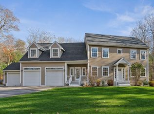 12 Harbor Ridge Rd, Freeport, ME 04032