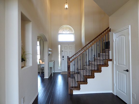 3rd image of 133 Althea Dr