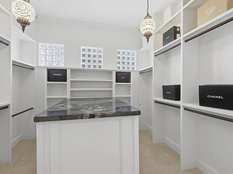 3315 Riviera Dr — Photo 26
