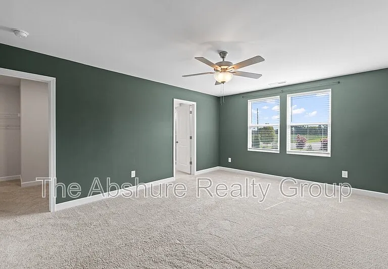 35 Village Edge Dr — Photo 27