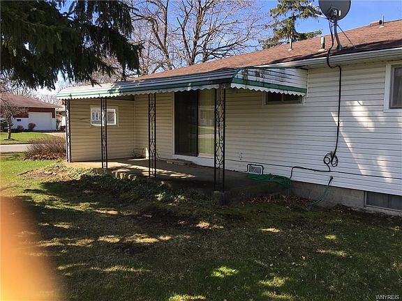 4th image of 3 Penwood Dr