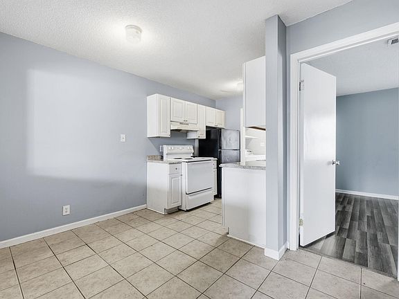 5th image of 755 Burcale Rd. #B7