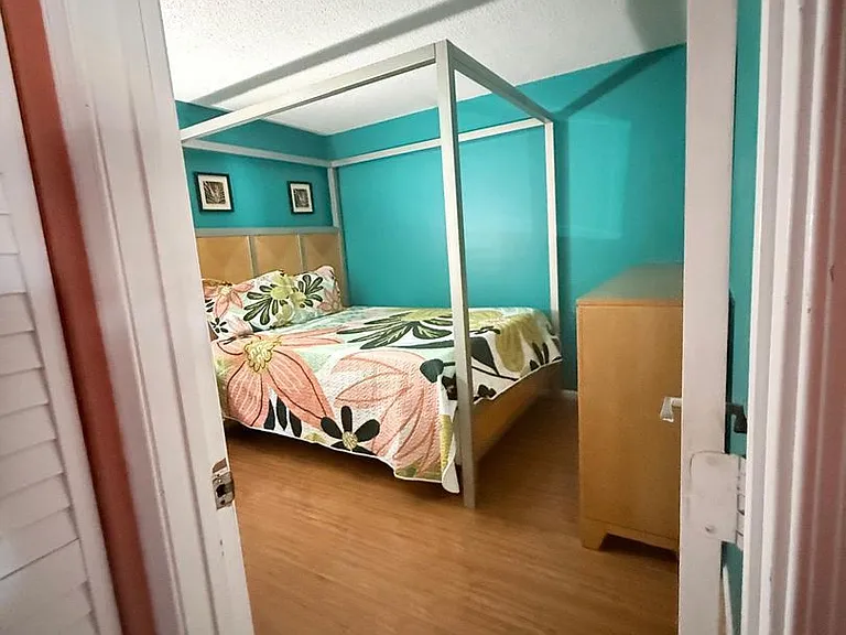 11 Capitol Ct #11 — Photo 7