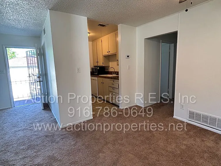 303 Harding Blvd #4 — Photo 7