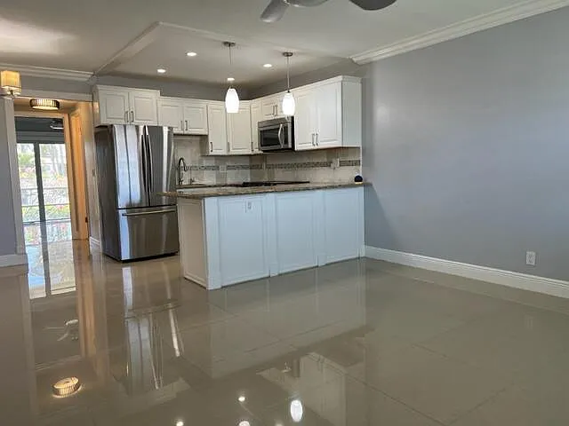 1 bed, 1.0 bath, 570 sqft, $1,500 — Photo 2