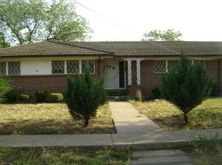 216 E Truett St, Winters, TX 79567