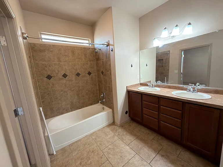 5058 Kenner Way — Photo 6