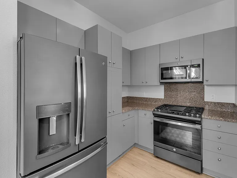 220 Enterprise Way — Photo 29