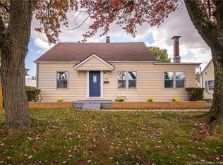566 Andalusia Ave, Clarksville, IN 47129