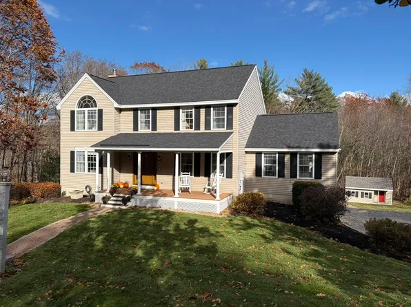 18 Cindy Drive, Hooksett, NH 03106