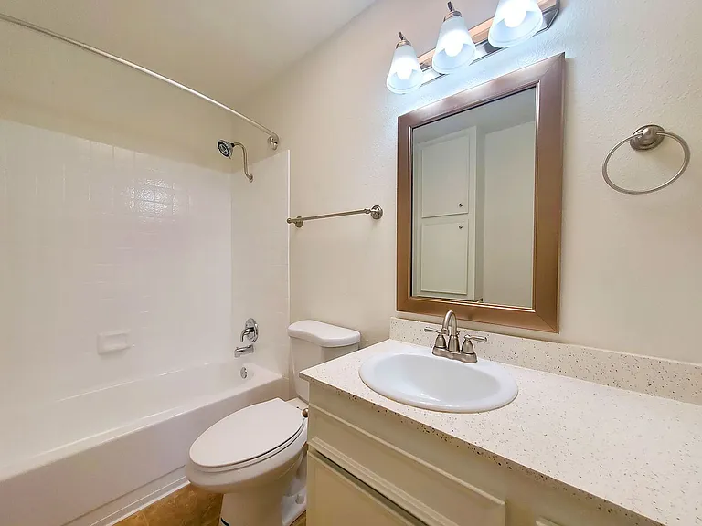 5614 Lauretta St — Photo 10