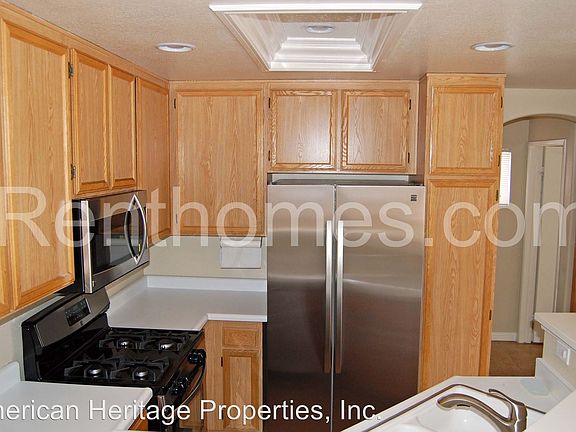 5th image of 11867 Spruce Run Dr APT A