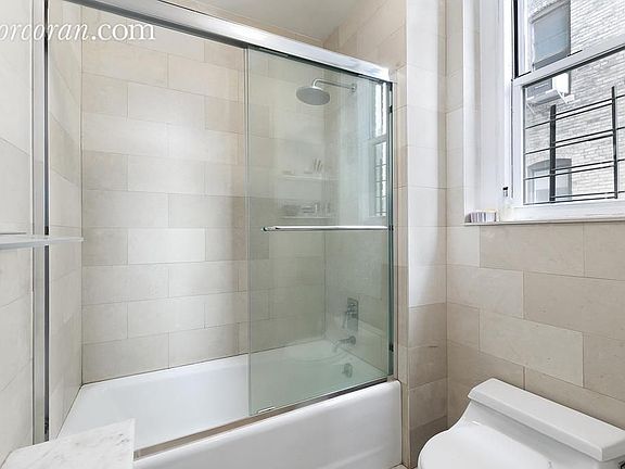 5th image of 525 Park Ave APT 9D