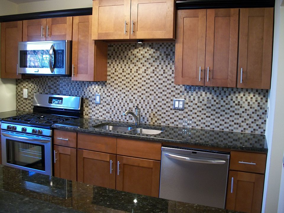 1st image of 2320 Linwood Ave #5B-205B