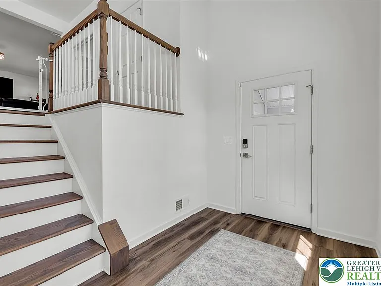 5044 Bellflower Dr — Photo 42