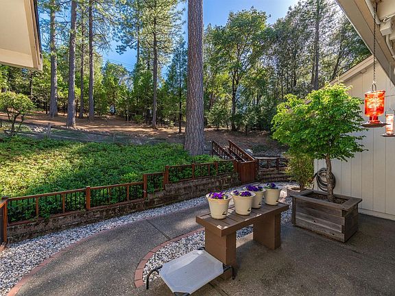 3rd image of 22861 Rocky Ln