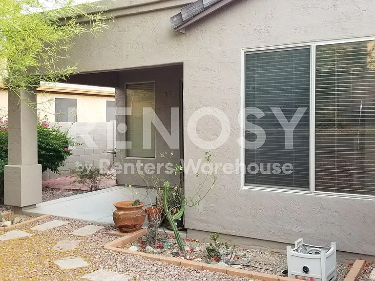 1744 W Frye Rd — Photo 25