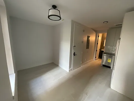 Rented by Five Town Global Realty | media 1