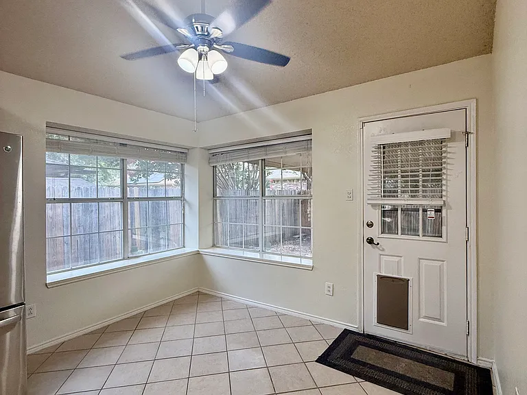 6909 Kara Pl — Photo 6