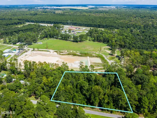 000 Henderson Road, Jacksonville, NC 28540