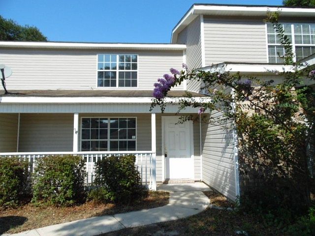 1st image of 55 Chatelaine Cir SE