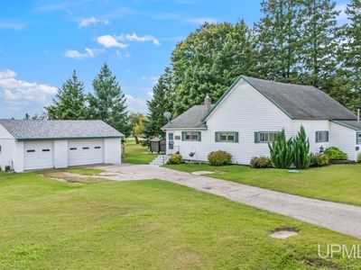 1907 17th Rd, Bark River, MI, 49807