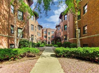 530 W Cornelia Ave APT 2N, Chicago, IL 60657