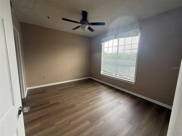 Plantation Park Cir — Photo 21
