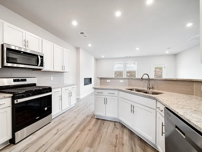 4511 Hoboken Way — Photo 6