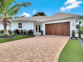 2515 Royal Palm Ct, Naples, FL 34103