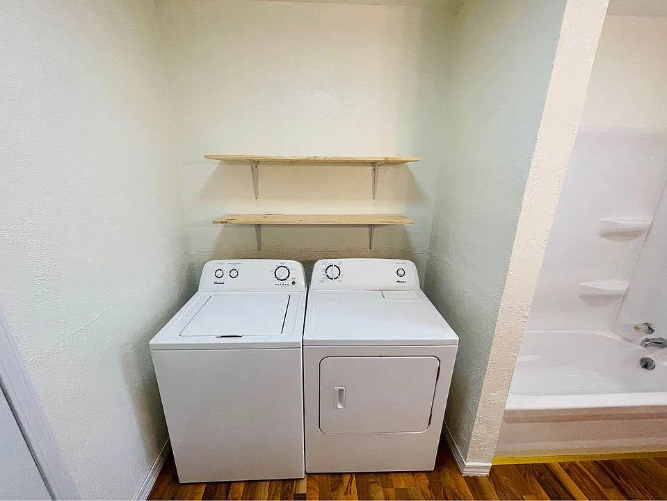 2 bed, 1260 sqft, $950 — Photo 4