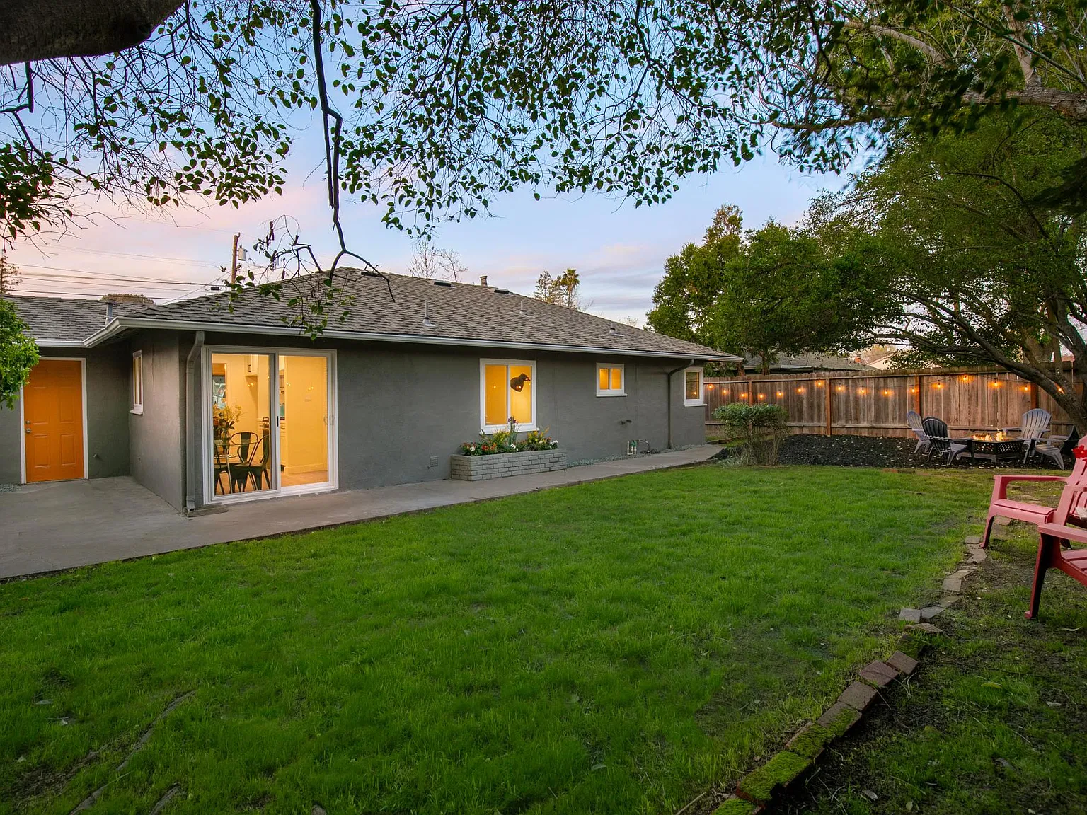 3 bed, 1052 sqft, $4,000 — Photo 3