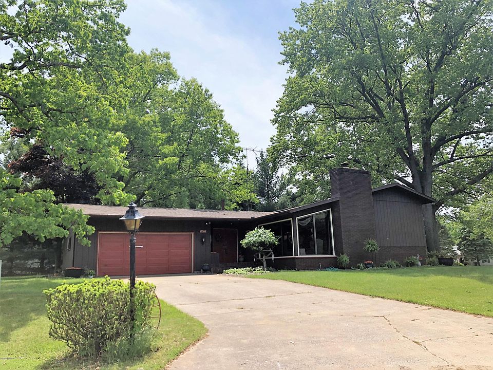 1st image of 19586 Dogwood Dr