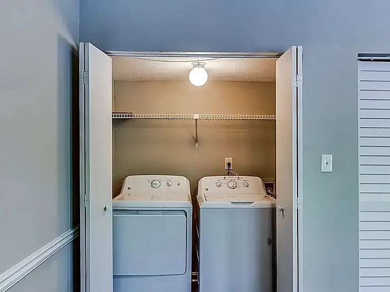 3494 Creekview Pl — Photo 9