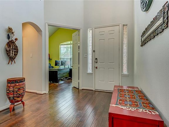 3rd image of 3516 Nandina Dr