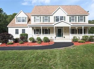 61 Lancaster Dr, Tewksbury, MA 01876