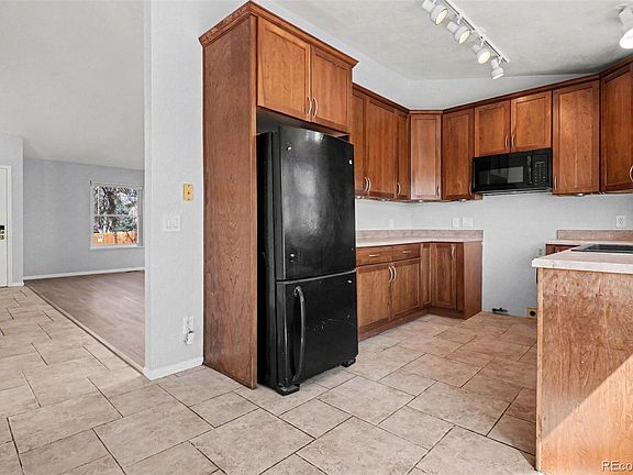 5th image of 18967 E Mercer Drive