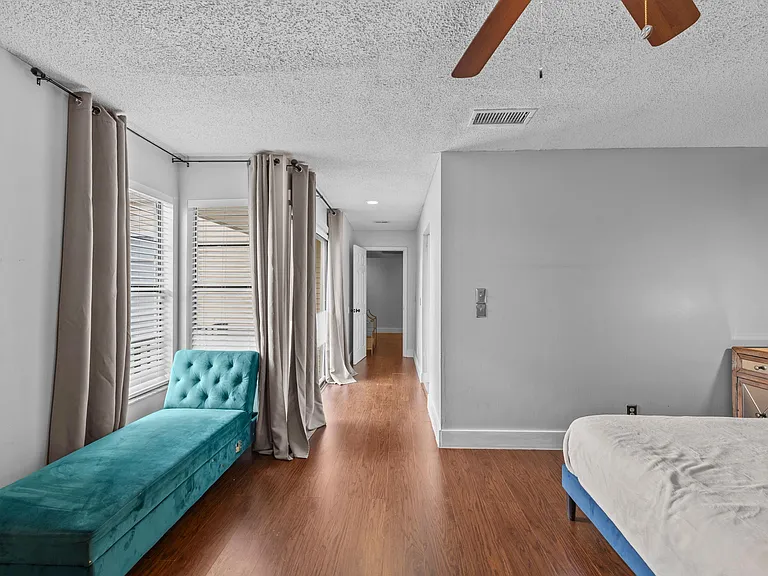 1520 Shaker Cir — Photo 13
