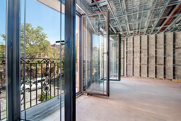 Sold by Compass | media 4